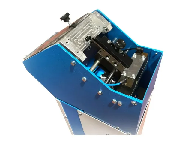 ROCA SV-520 – Mașină de înșurubat automată, verticală