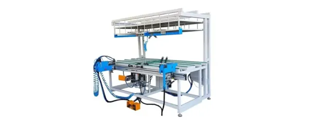 MMF – Masă de montat feronerie pentru ferestre din PVC