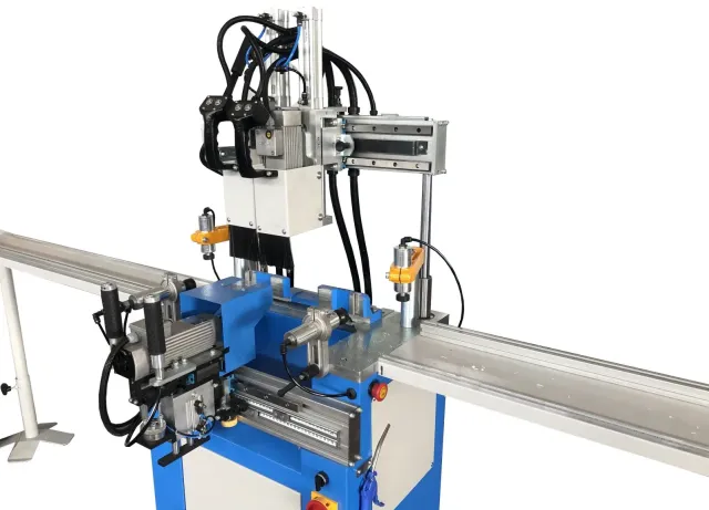 ROCA FPX-PRO – Pantograf cu trei motoare pentru aluminiu