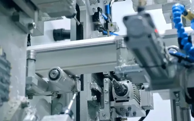 ROCA SIRIUS D550 – Centru de prelucrare și tăiere profile PVC